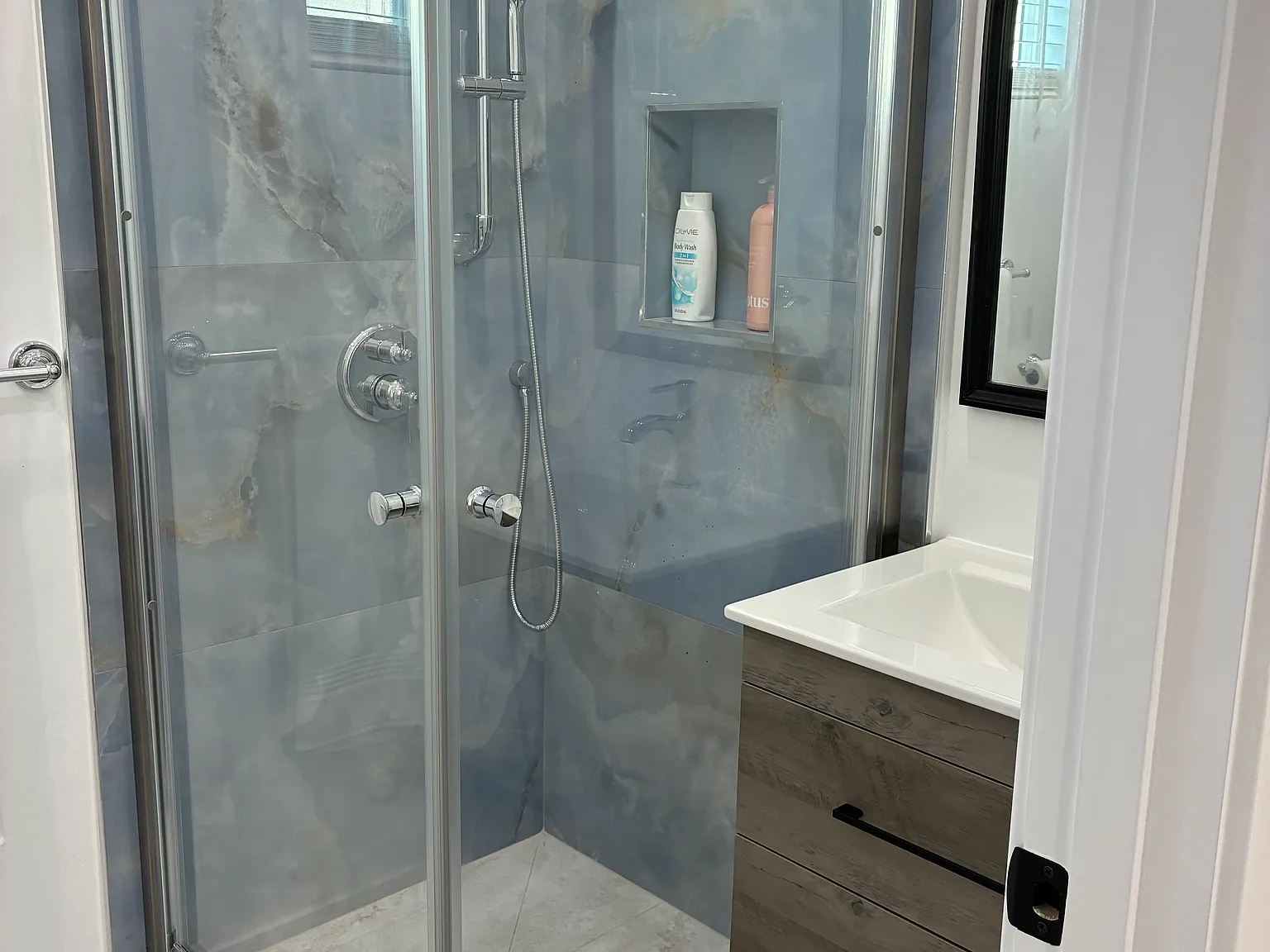 1 bed, 500 sqft, $2,350 — Photo 3