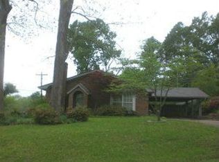 20 Eutaw Dr, Starkville, MS 39759