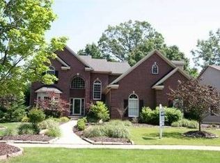 5697 Woodfield Pkwy, Grand Blanc, MI 48439