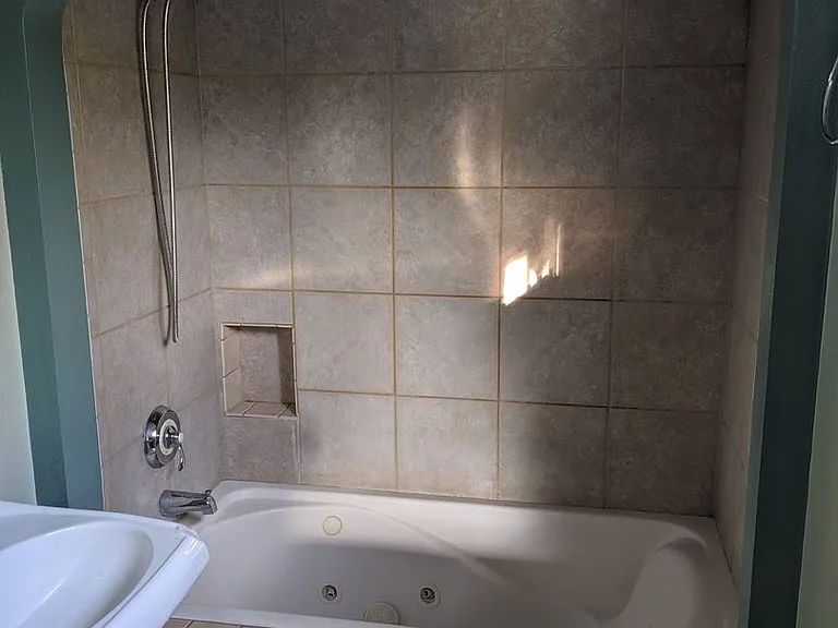 246 Jefferson Pl — Photo 13