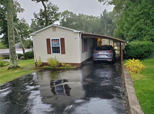 3 Five Elms Cir, Coventry, RI 02816