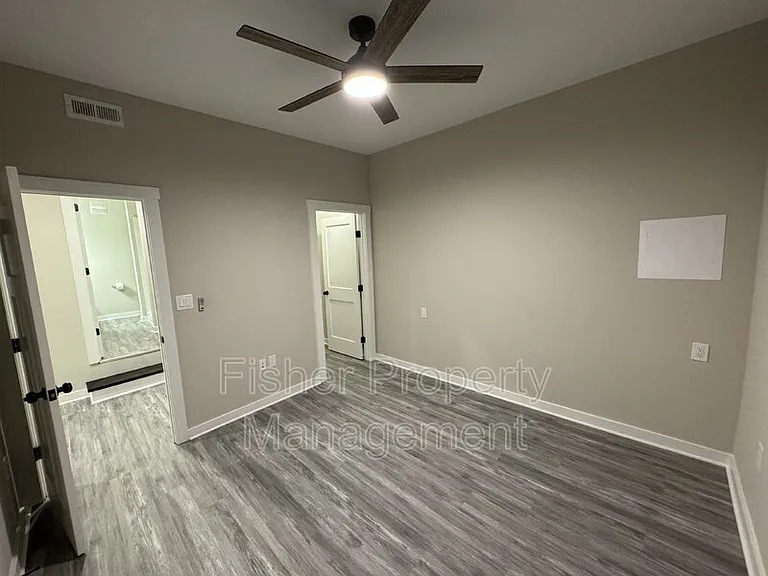 615 Albemarle St #C — Photo 15