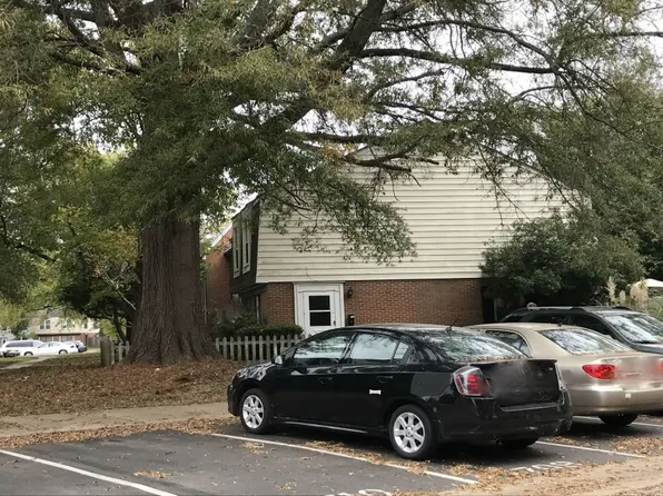 3305 Weeping Willow Ln, Virginia Beach, VA 23453