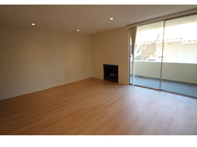 1724 Montana Ave #5 — Photo 19