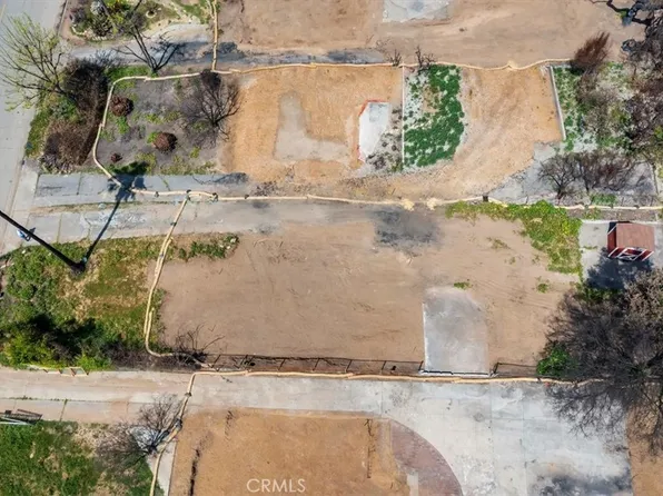 105 Ventura St, Altadena, CA 91001