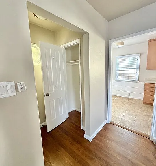 1504 Ocean Park Blvd — Photo 9