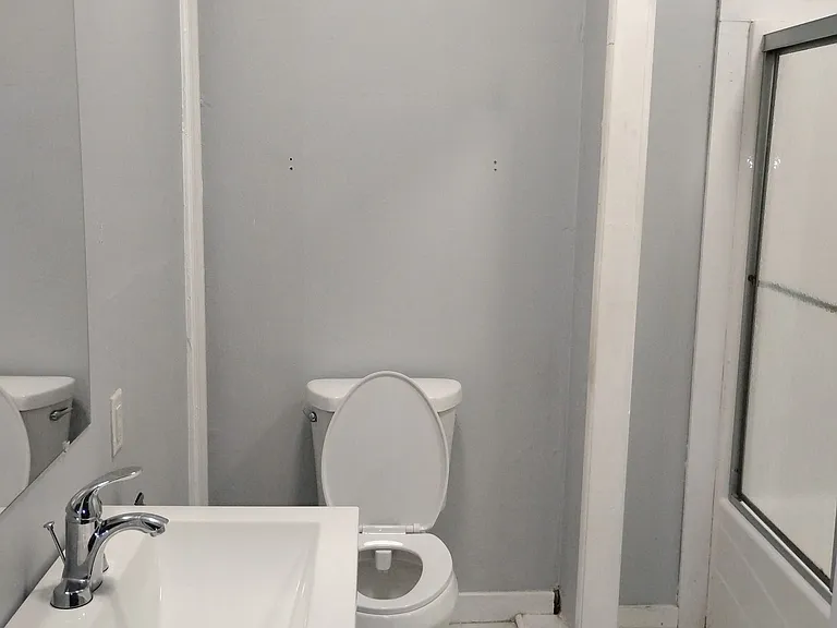 103 S 15th Ave #2 — Photo 5