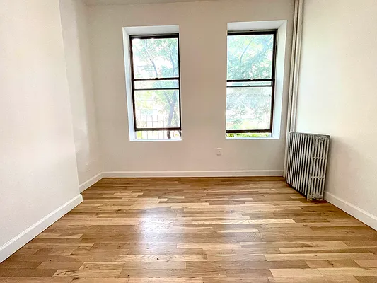 Rented by J PRESTON AND ASSOCIATES INC | media 13