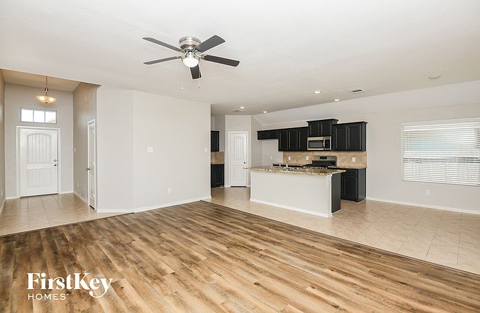 1st image of 7925 Mosspark Ln