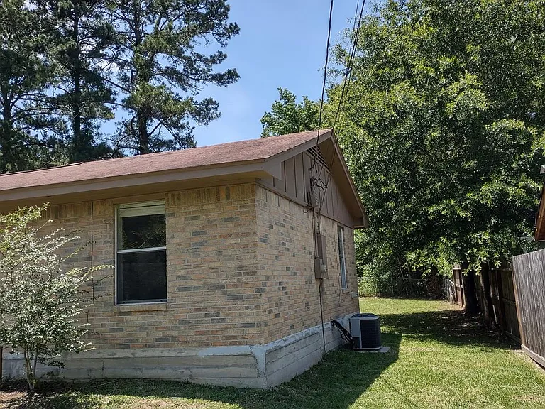 102 Libby Cir — Photo 28