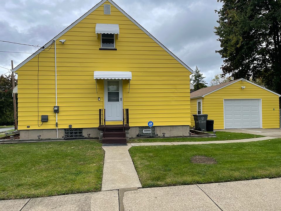 2nd image of 2259 Burbank Ave