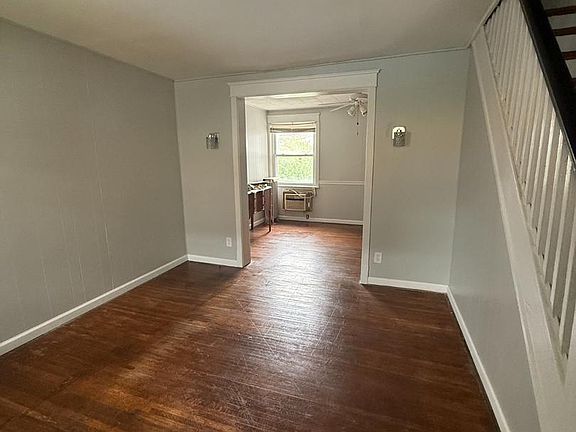 3rd image of 551 Timberlake Rd