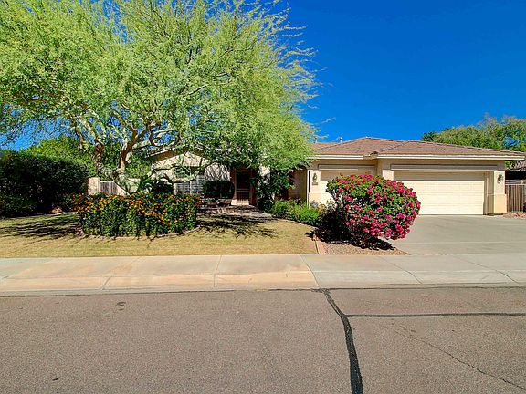 3rd image of 8228 W Via Montoya Dr