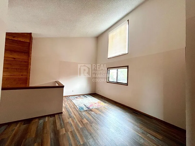 826 Pebblewood Dr — Photo 7