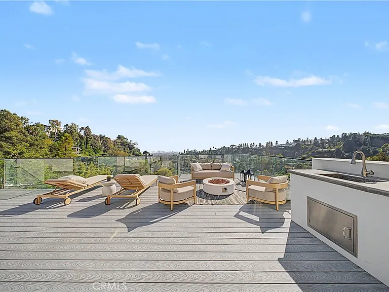 9459 Beverly Crest Dr — Photo 48
