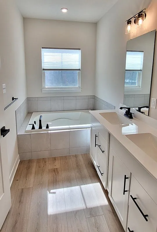 3 bed, 2.5 bath, 1864 sqft, $3,500 — Photo 3