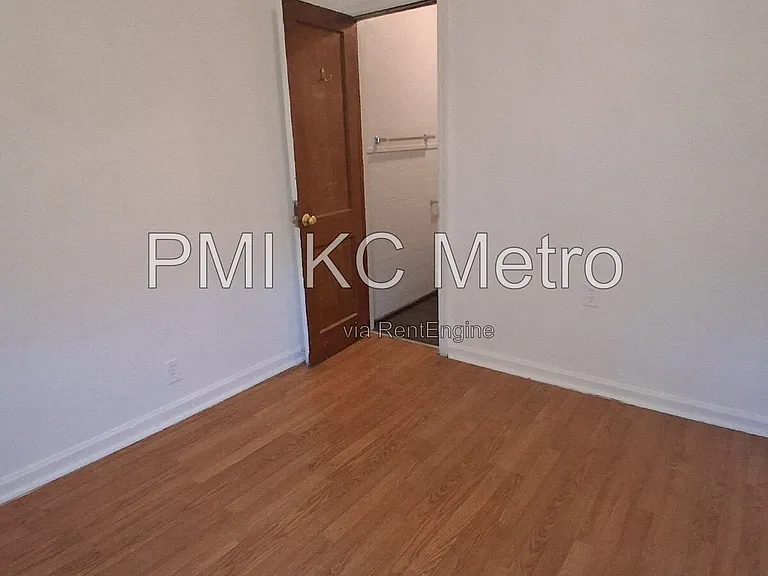 26 S Central St #9 — Photo 8