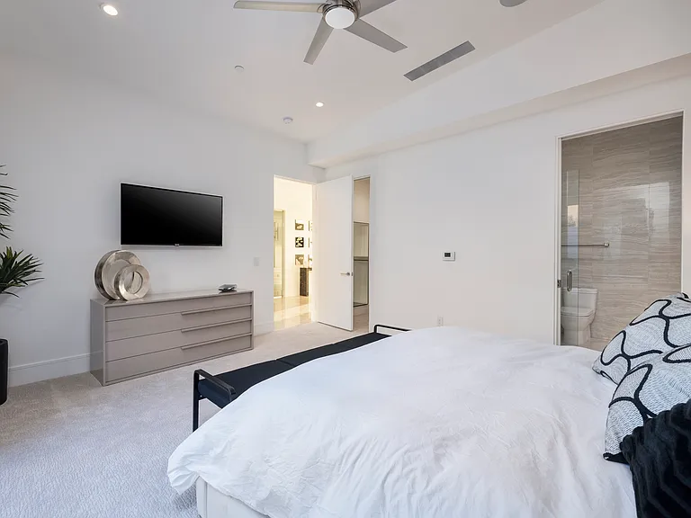 663 Palisade Rim Dr — Photo 10