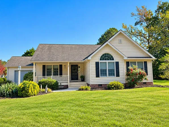 23036 Crape Myrtle Ln, Accomac, VA 23301
