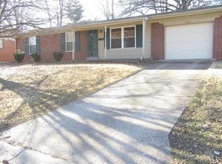 7668 Westchester Dr, Belleville, IL
