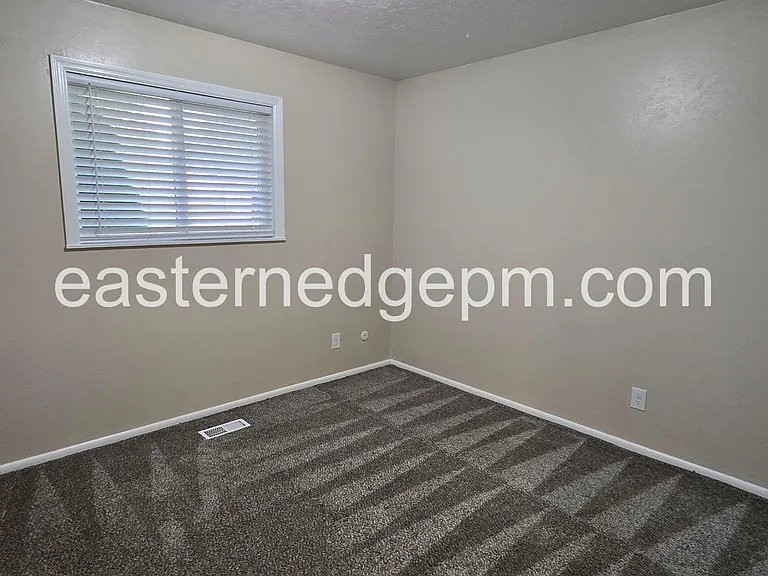 330-338 NW 7th St — Photo 16