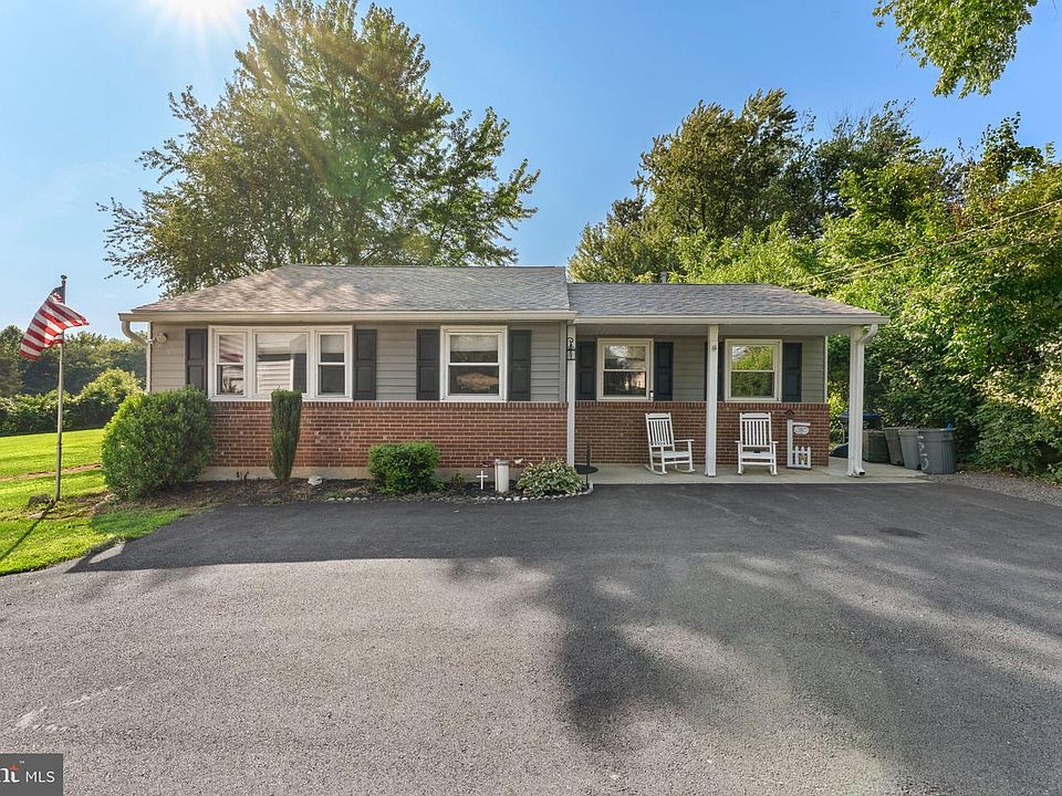 1st image of 1748 Larkin Rd