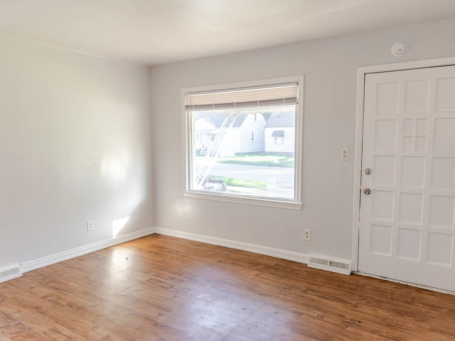2 bed, 700 sqft, $1,250 — Photo 4