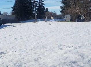 216 1st St W, Lashburn, SK S0M 1H0