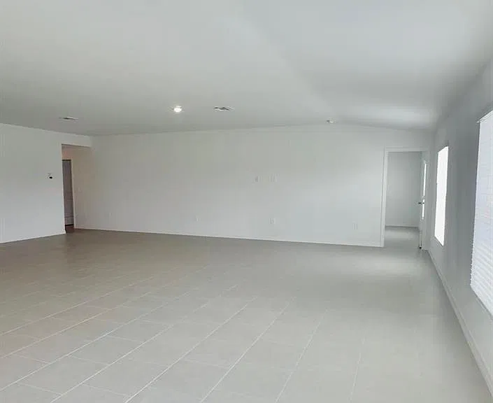 17124 Pompeii Way — Photo 6