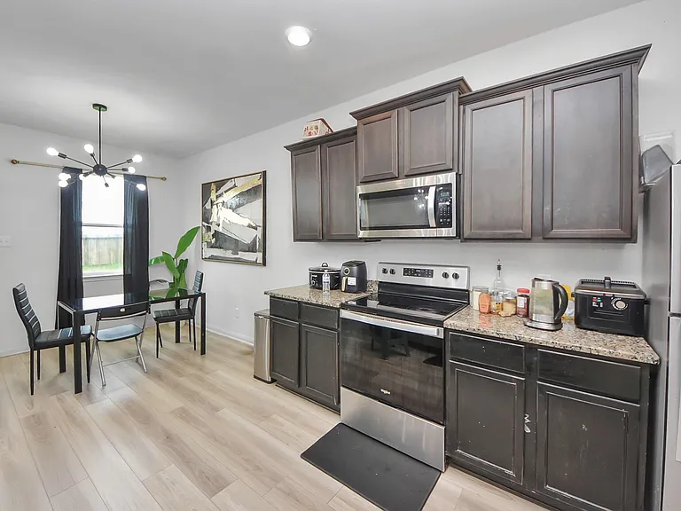 7943 Vacek Meadows Loop — Photo 18