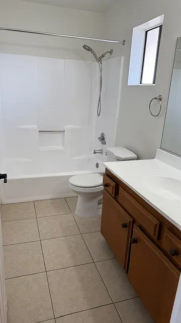 1 bed, 690 sqft, $1,930 — Photo 2