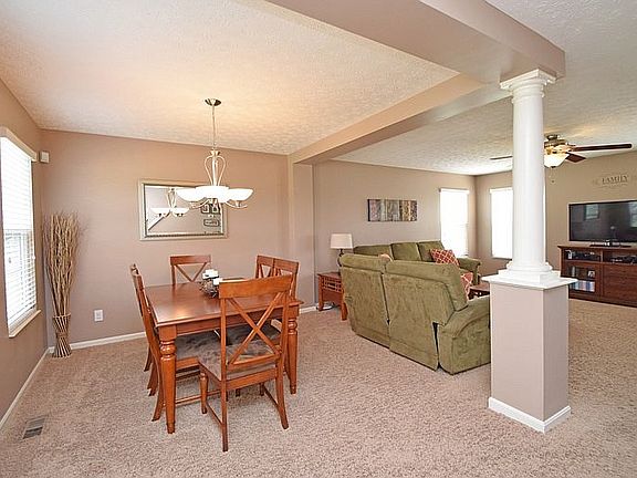 2nd image of 5194 Oak Creek Trl