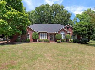 14 Deer Pointe Cv, Jackson, TN 38305