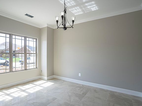 4th image of 2621 Kearney Creek Ln