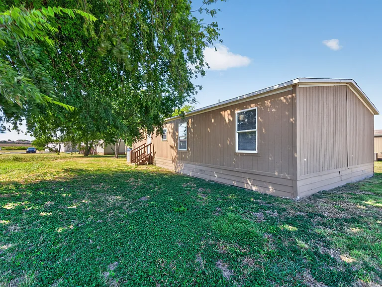 1341 Flying L Ln #14 — Photo 4
