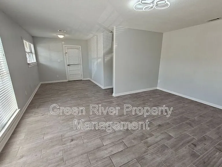 2921 Mansion Rd — Photo 8