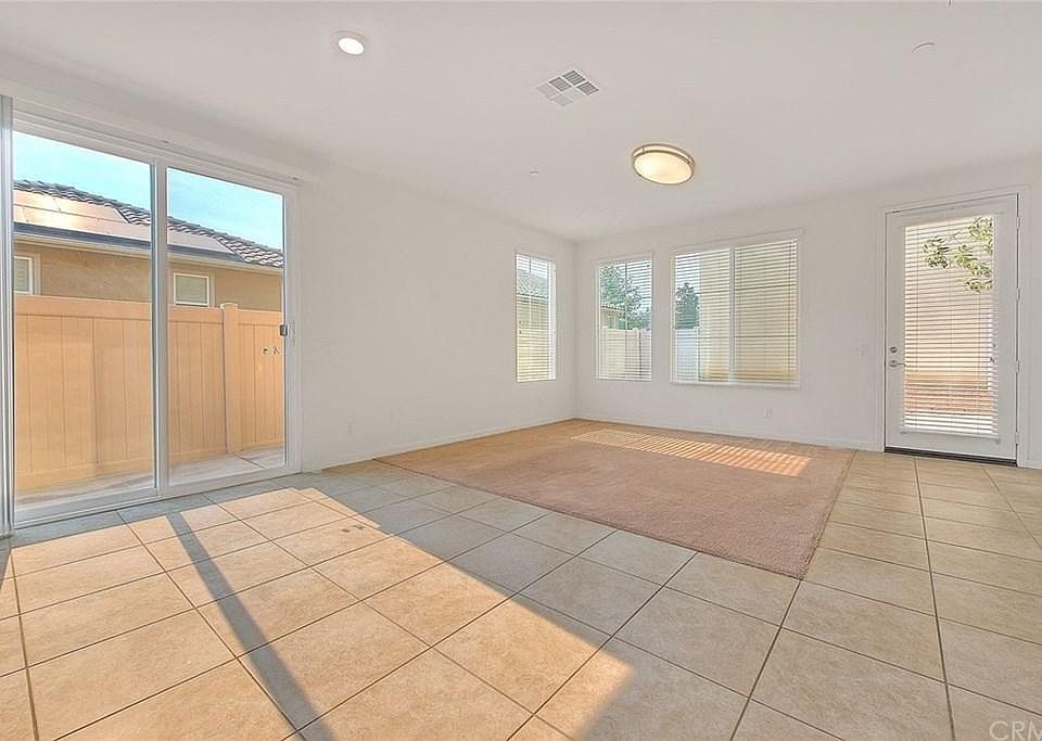 1st image of 21079 Blossom Way