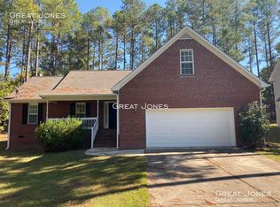85 Wateredge Ln, Sanford, NC 27332