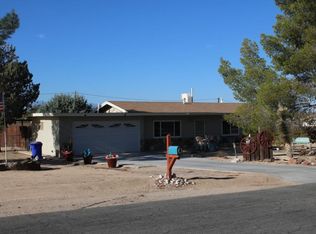 15480 Tacony Rd, Apple Valley, CA 92307