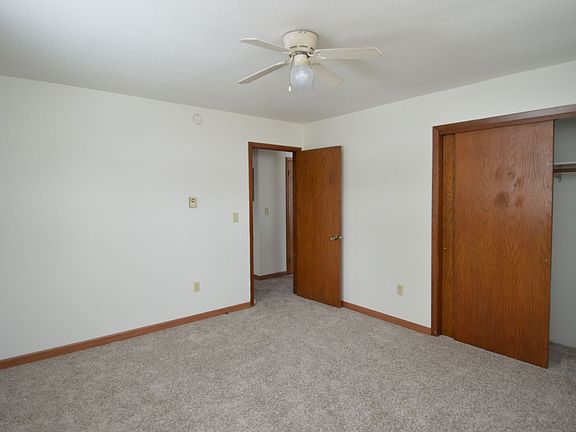 5th image of 1019 Campbell Dr #1