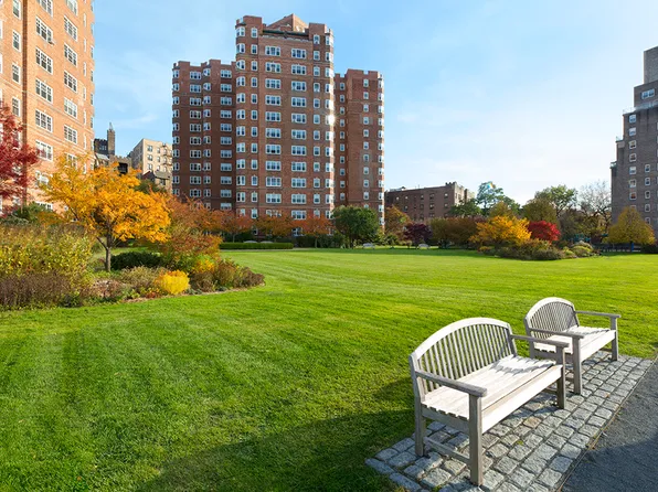 200 Cabrini Boulevard image 11 of 20