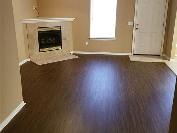 3rd image of 2149-2155 Skyler Dr #2153