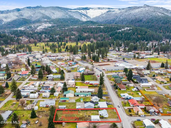 508 Main St, Pinehurst, ID 83850