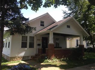614 S 7th St, Vandalia, IL 62471