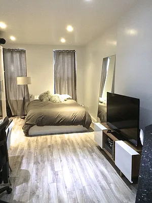 Rented by Performing Assets Corp | media 14
