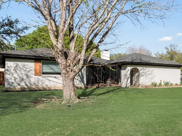 905 S Colonial Dr, Cleburne, TX 76033