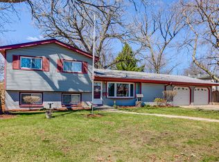 3420 Stonegate Rd, Waukegan, IL 60087