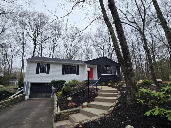 1 Angell Rd, Lincoln, RI 02865