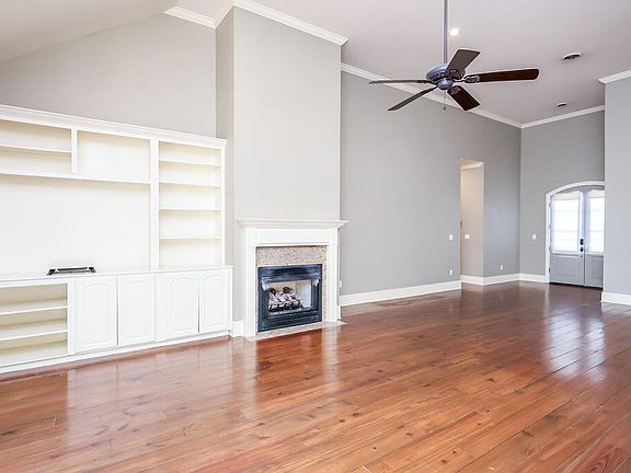 5th image of 761 Nottingham Dr