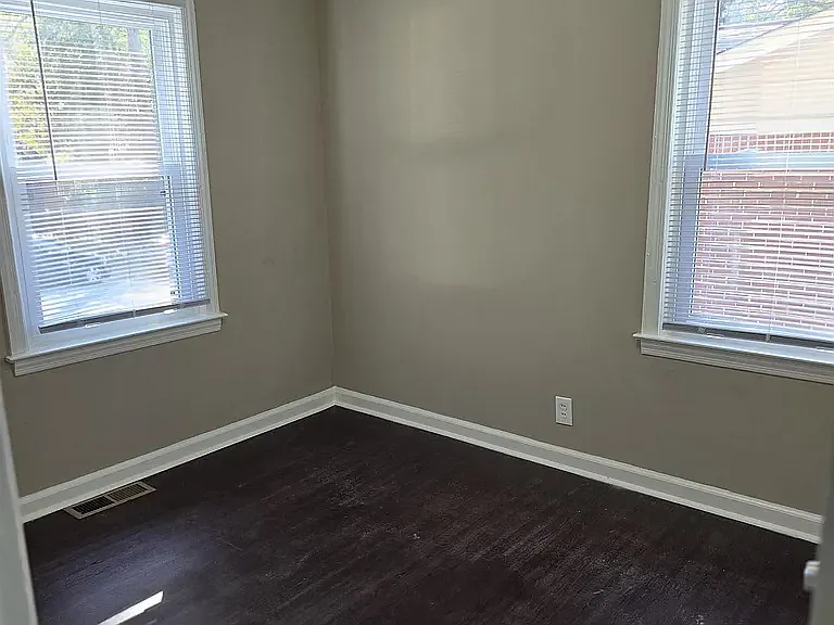 1820 Saint Louis Ave — Photo 6